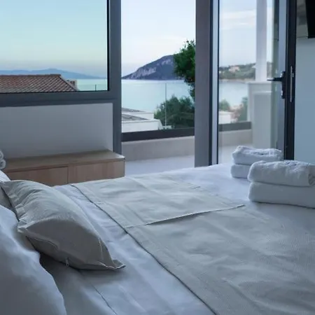 Sealuxe Living Aparthotel 4*