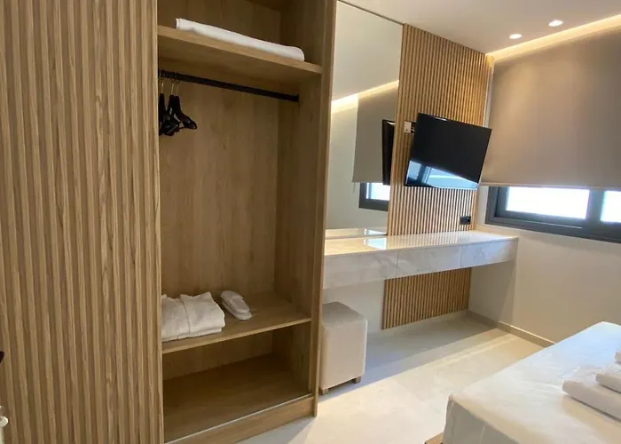 Sealuxe Living Апарт-отель Nea Iraklitsa